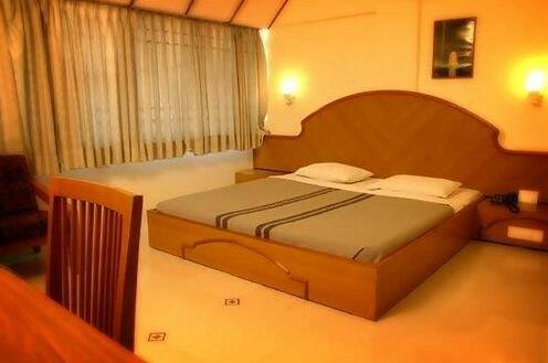 Hotel Kavery Rajkot - Photo5