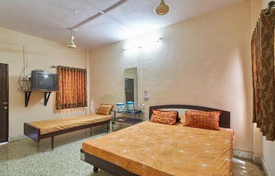 Hotel Krishna Palace Rajkot - Photo4
