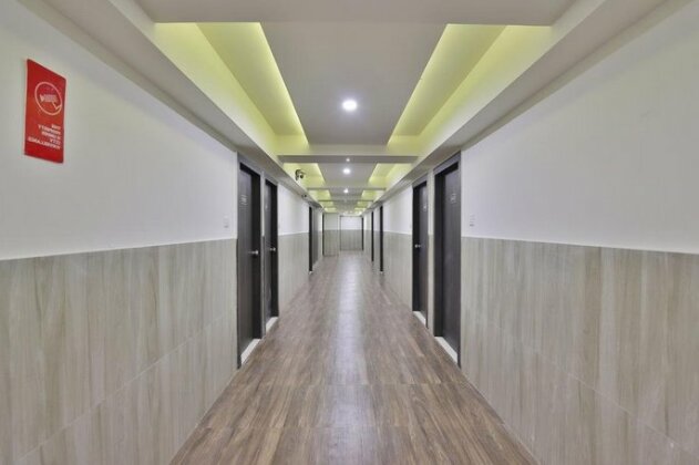 Hotel Nova Cross Road - Photo3
