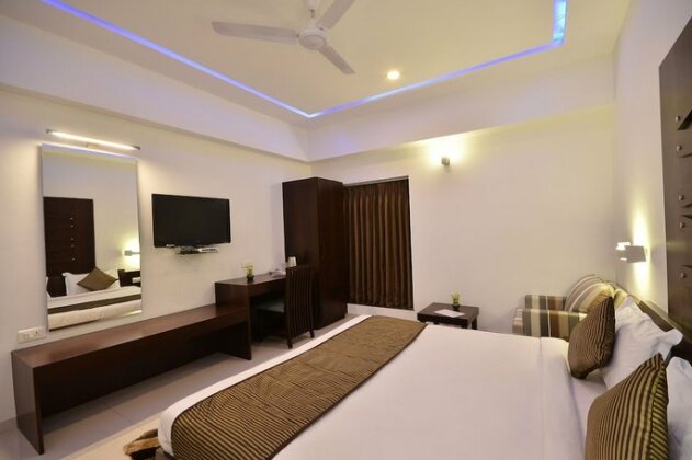 Hotel The Sentosa - Photo4