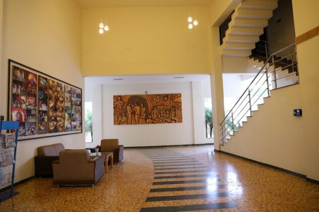 Neel's City Resort - Photo4