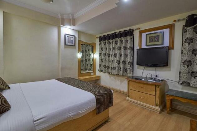 OYO 1341 Hotel Royal Inn - Photo4