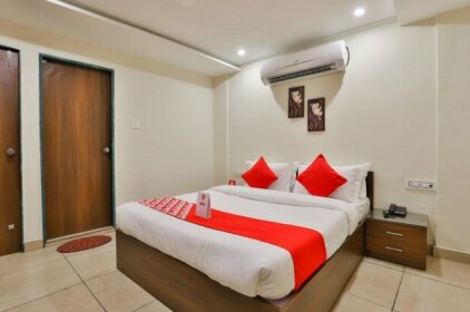 OYO 16086 Hotel Moris Banquets