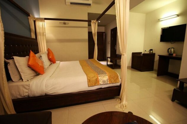 OYO 1968 Hotel Krishna Park Resort - Photo4