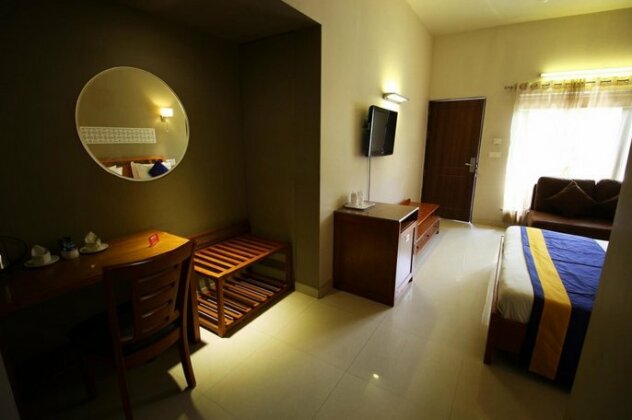 OYO 1968 Hotel Krishna Park Resort - Photo5