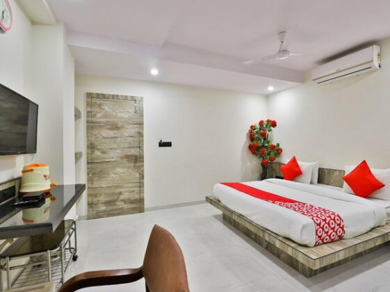 OYO 23540 Hotel Suryakant - Photo2