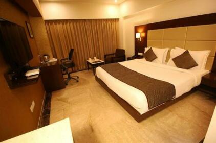 OYO Premium Jubilee Garden Jawahar Road