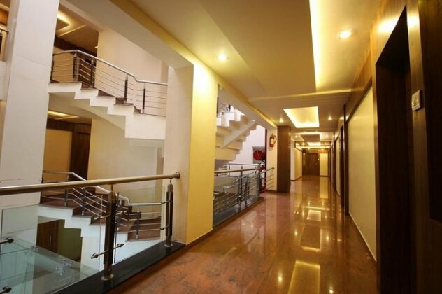 OYO Premium Limda Chowk - Photo2