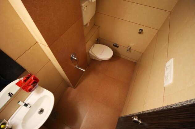 OYO Rooms Kanak Road - Photo3