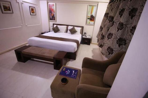 OYO Rooms Phulchhab Chowk - Photo5