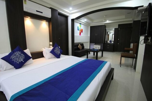 OYO Rooms Yagnik Road - Photo2