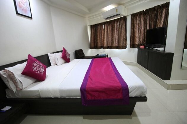 OYO Rooms Yagnik Road - Photo3