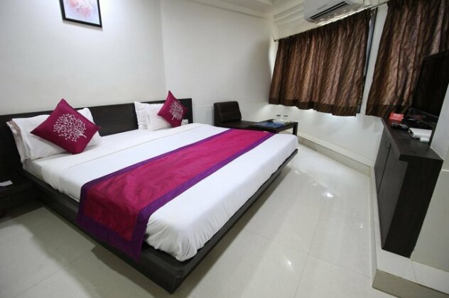 OYO Rooms Yagnik Road - Photo5