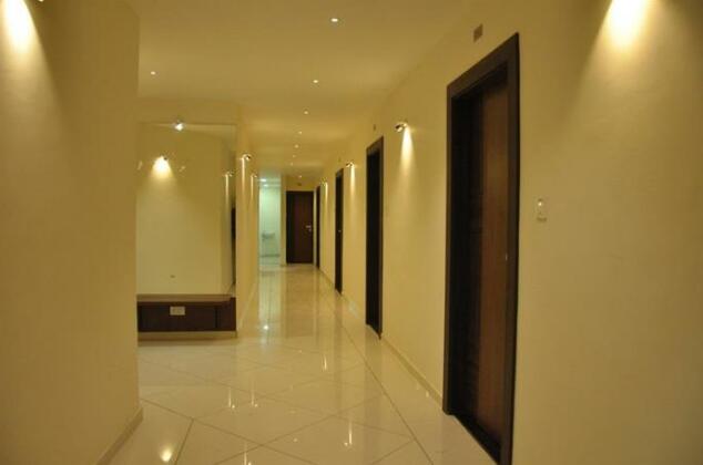 Shivdhara Hotel & Residence - Photo4