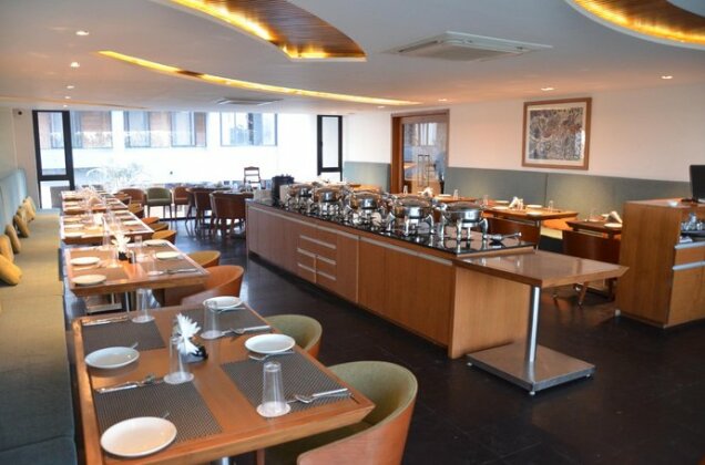 The Emerald Club - Photo4