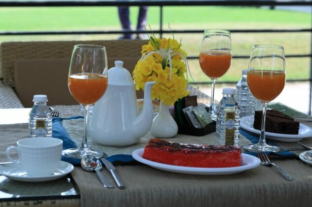 The Emerald Club - Photo5