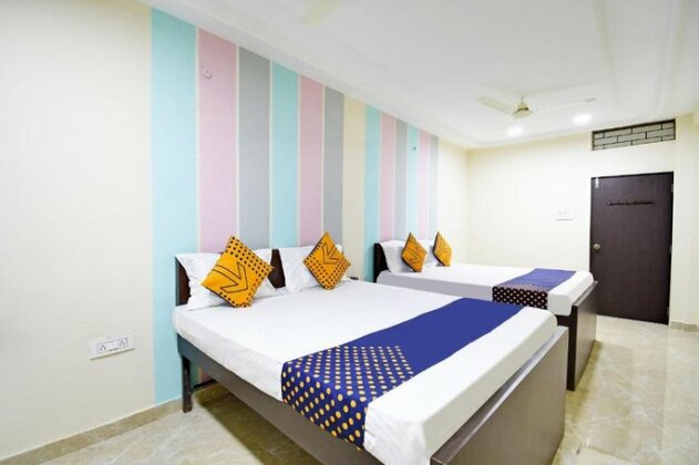 SPOT ON 67472 Anant Palace - Photo2