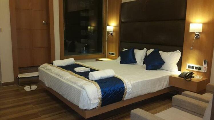Hotel President Rajula - Photo3