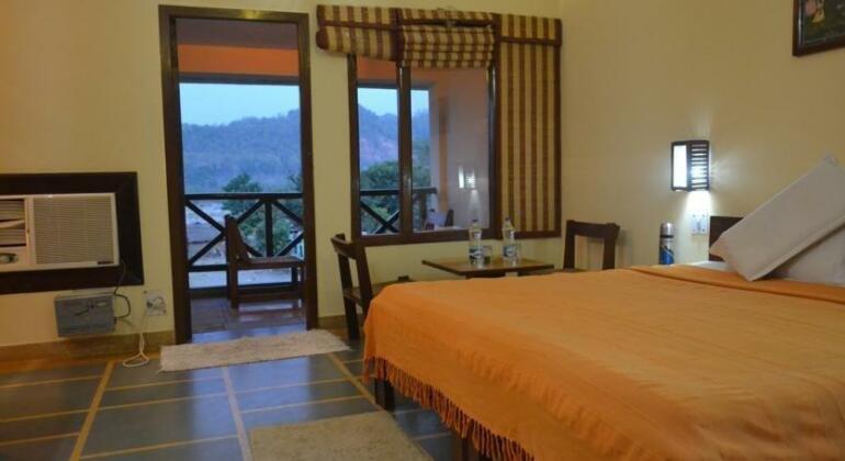 Corbett Jungle Village Resort - Photo3