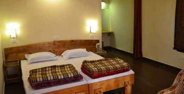Hotel Corbett Plaza - Photo4