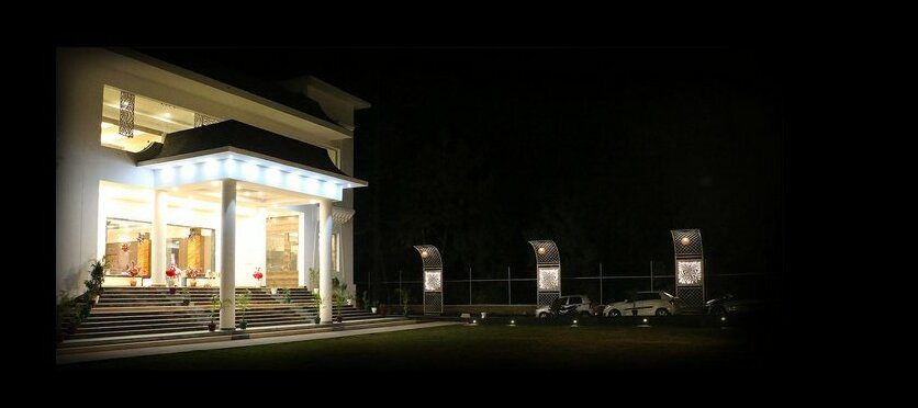 The Blue Orchid - Photo5