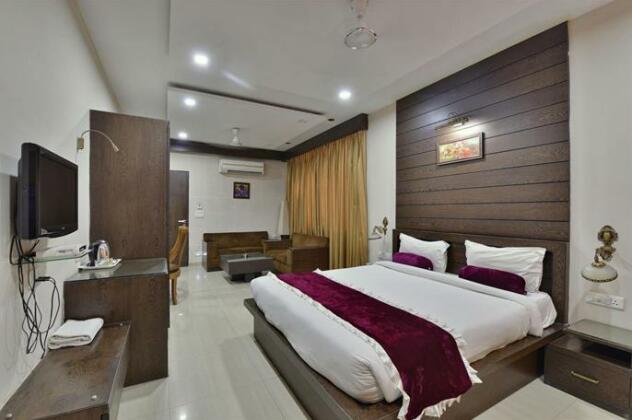 Hotel mahi residency - Photo3