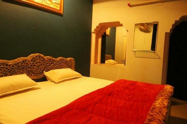 OYO 22064 Hotel Alka - Photo4