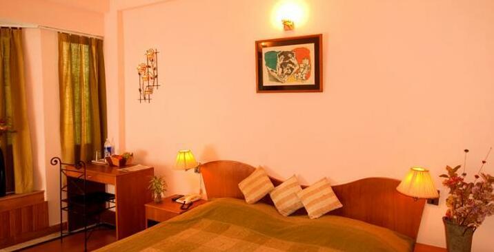 Ranikhet Inn - Photo2