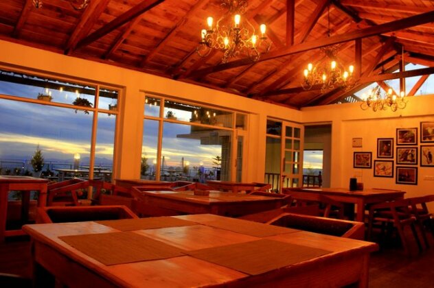 Summit Stonewood Hotel - Photo5