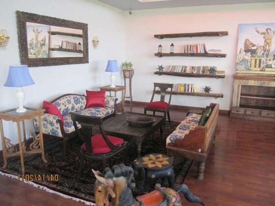Woodsvilla Resort - Photo3