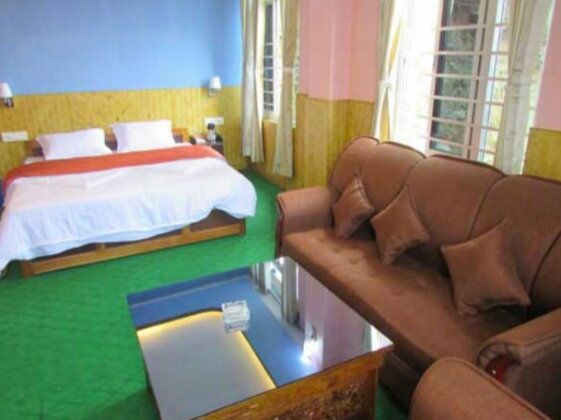 OYO 29329 Lookboong Hotel - Photo5