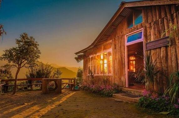 Wild Flower Retreat