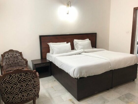Golden Huts Resorts - Photo2
