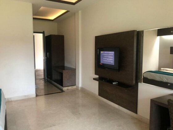 Golden Huts Resorts - Photo4