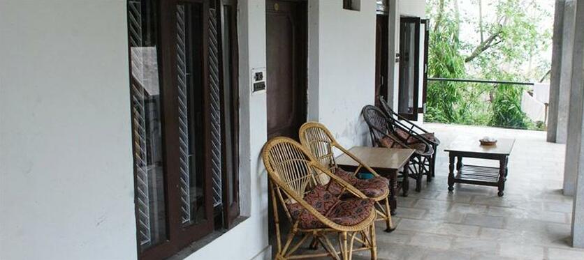 Bhandari Swiss Cottage - Photo4