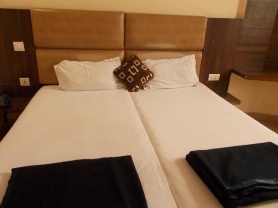 Budget Stay in the City Center - Photo3
