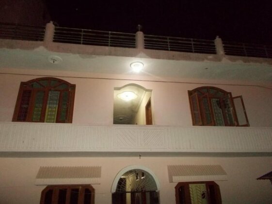 Crest Guest House - Photo2