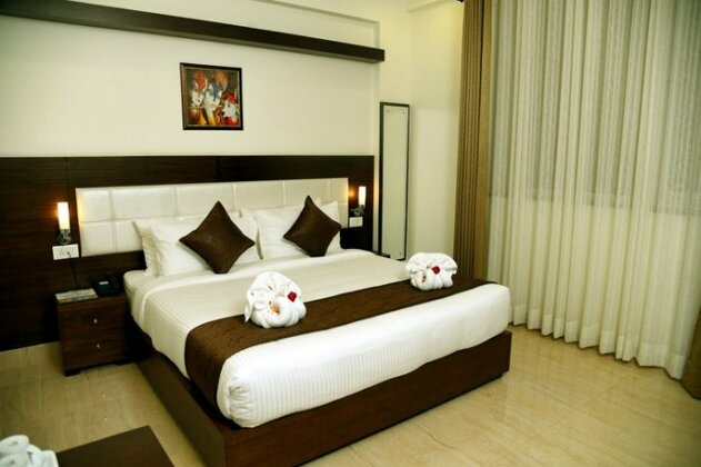 Hotel Holiday Hill Rishikesh - Photo5