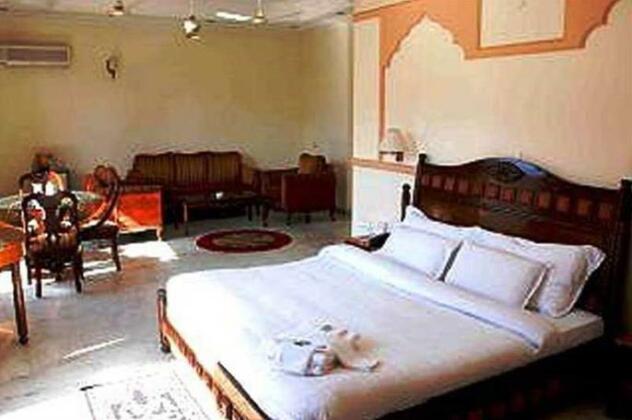 Hotel Vasundhara Palace - Photo2