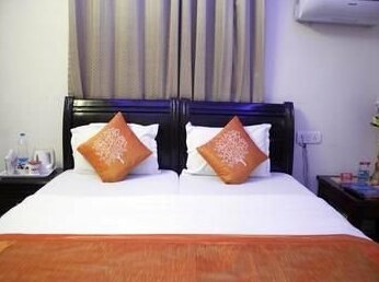 OYO 780 Hotel Nirvana Palace Rishikesh