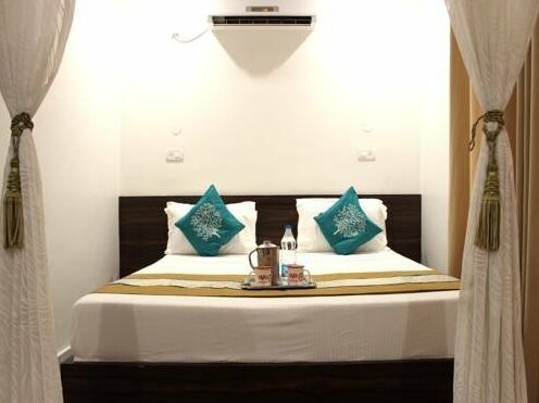 OYO Premium Luxurious Lakshman Jhula - Photo2