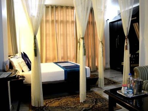 OYO Premium Luxurious Lakshman Jhula - Photo5