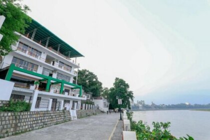Shanti Residency - Ganga View