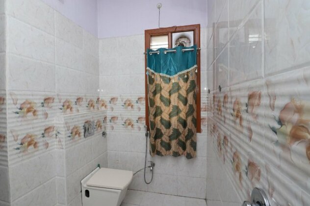 OYO 27055 Love Guest House - Photo4