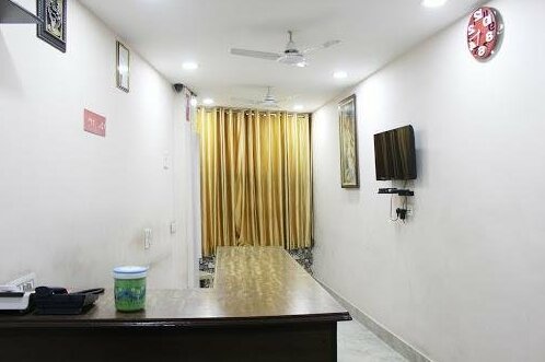 OYO 2857 Hotel Delite - Photo2