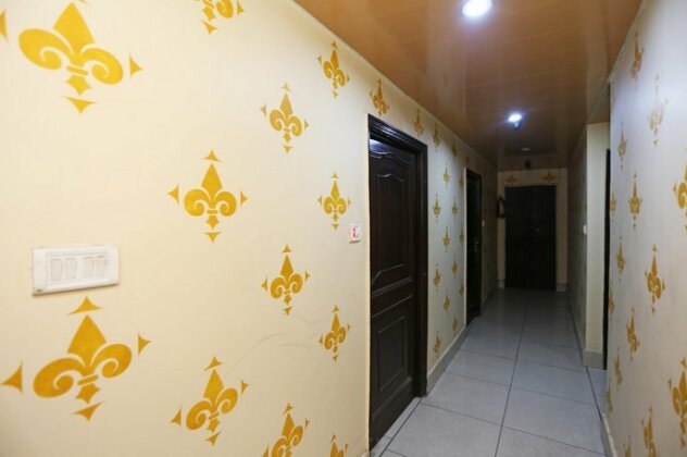 OYO 31037 Hotel Jhilmil - Photo2