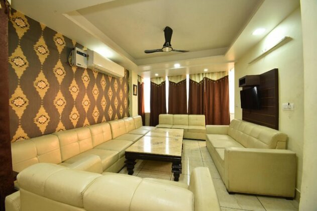 OYO 8950 Hotel Jhankar - Photo4