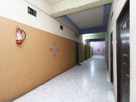 SPOT ON 37932 Manzil Hotel And Restaurant - Photo2