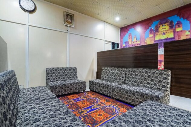 SPOT ON 66080 Hotel Milan - Photo2