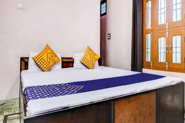 SPOT ON 68052 Surya Guest House - Photo4